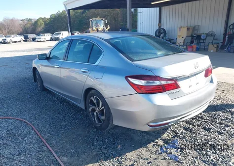 2016 Honda Accord Lx z USA, uszkodzony, nr VIN 1HGCR2F35GA227545